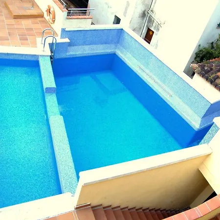 La Maison Jaune - House *